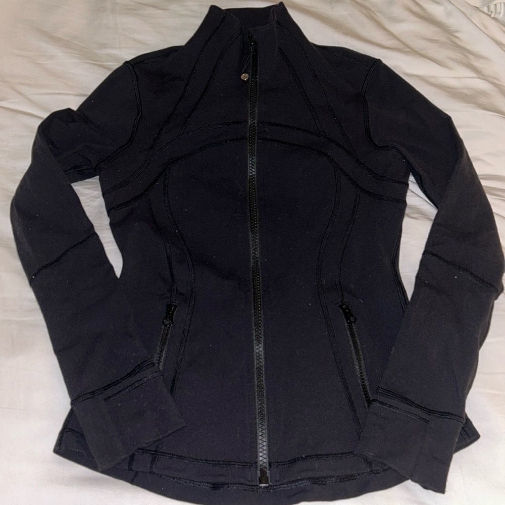 EUC lululemon define jacket black size 6